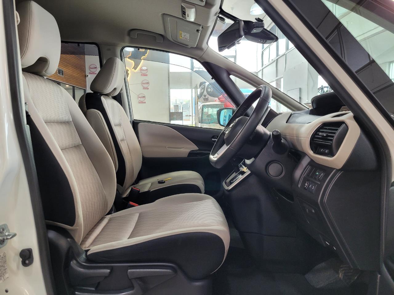 2018 Nissan Serena