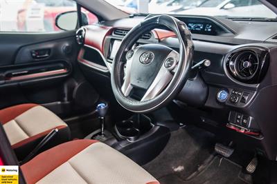 2016 Toyota Aqua - Thumbnail