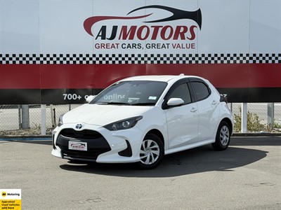 2020 Toyota Yaris - Thumbnail