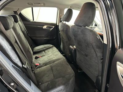 2012 Lexus CT200H - Thumbnail