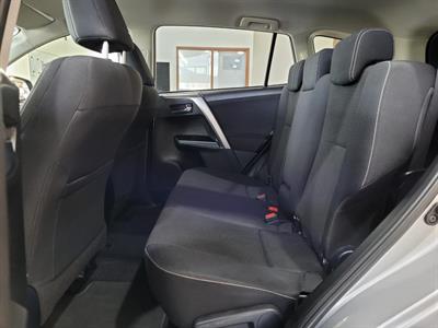 2017 Toyota RAV4 - Thumbnail