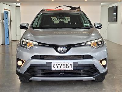 2017 Toyota RAV4 - Thumbnail