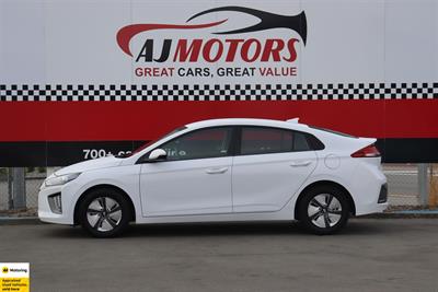 2022 Hyundai IONIQ - Thumbnail