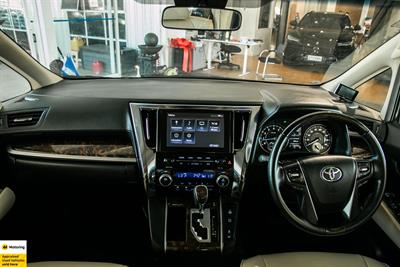 2020 Toyota Alphard - Thumbnail