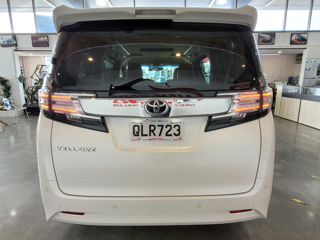 2016 Toyota Vellfire