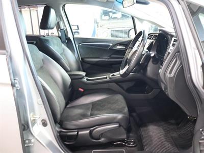 2017 Honda Shuttle - Thumbnail