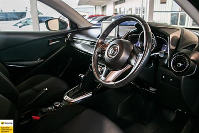 2016 Mazda Demio - Thumbnail