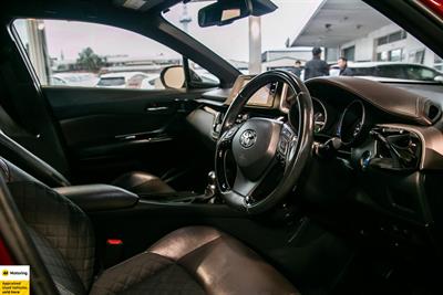 2018 Toyota C-HR - Thumbnail