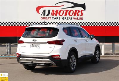2019 Hyundai Santa Fe - Thumbnail
