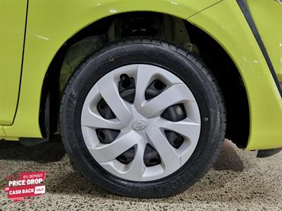 2016 Toyota Sienta - Thumbnail