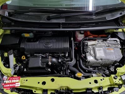 2016 Toyota Sienta - Thumbnail