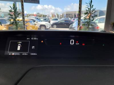 2016 Nissan Serena - Thumbnail