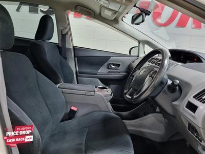 2014 Toyota Prius - Thumbnail