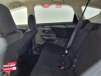 2014 Toyota Prius - Thumbnail