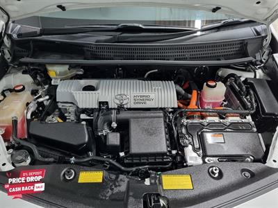 2014 Toyota Prius - Thumbnail
