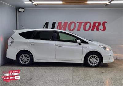 2014 Toyota Prius - Thumbnail