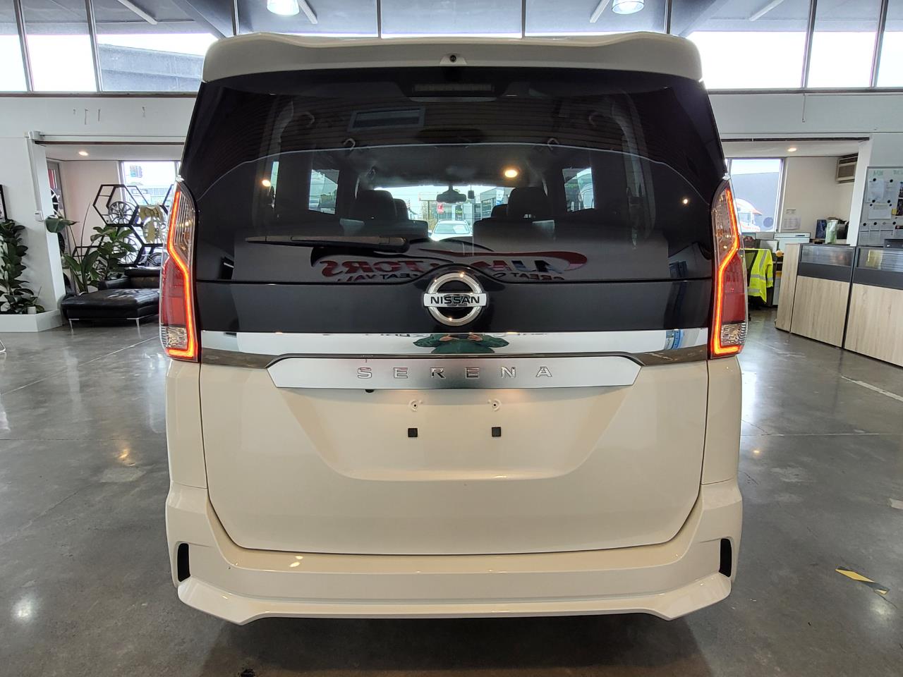 2016 Nissan Serena