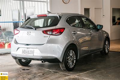 2020 Mazda MAZDA2 - Thumbnail