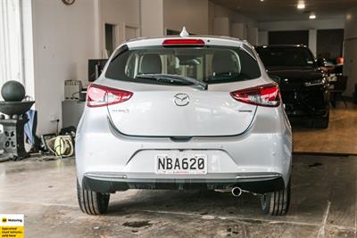 2020 Mazda MAZDA2 - Thumbnail