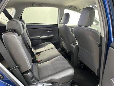 2012 Toyota Prius - Thumbnail