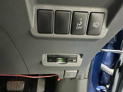 2012 Toyota Prius - Thumbnail