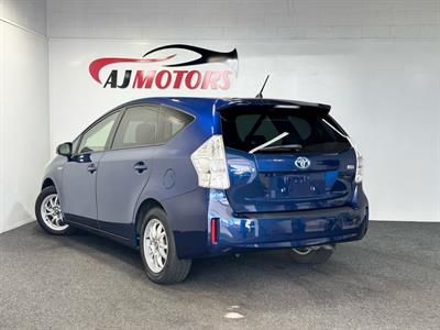 2012 Toyota Prius - Thumbnail