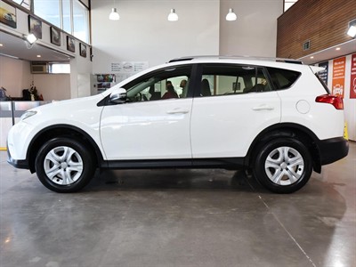 2013 Toyota RAV4 - Thumbnail