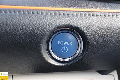 2016 Toyota Sienta - Thumbnail