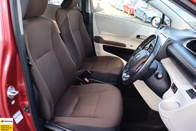 2016 Toyota Sienta - Thumbnail