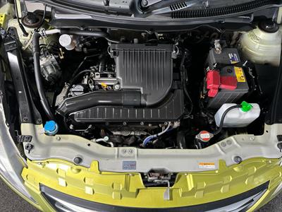 2014 Suzuki Swift - Thumbnail