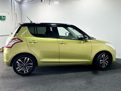 2014 Suzuki Swift - Thumbnail