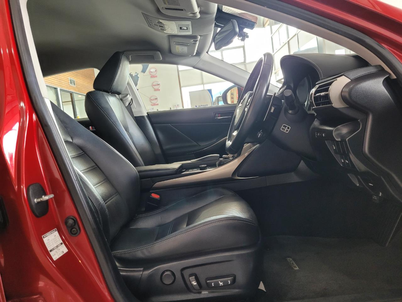 2013 Lexus IS 300h