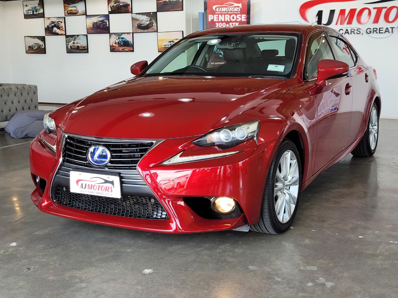 2013 Lexus IS 300h