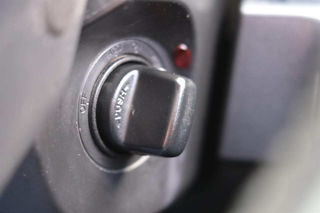 2012 Mazda Premacy