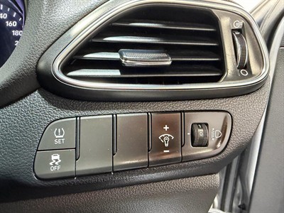2022 Hyundai i30 - Thumbnail