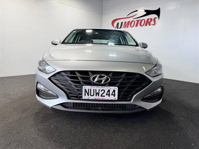 2022 Hyundai i30 - Thumbnail