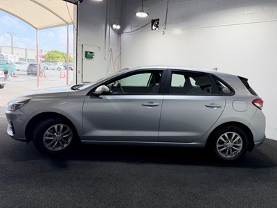 2022 Hyundai i30 - Thumbnail