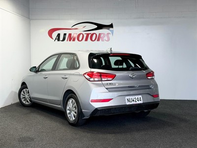 2022 Hyundai i30 - Thumbnail