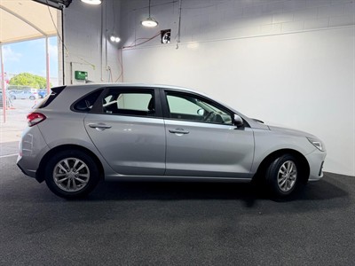 2022 Hyundai i30 - Thumbnail