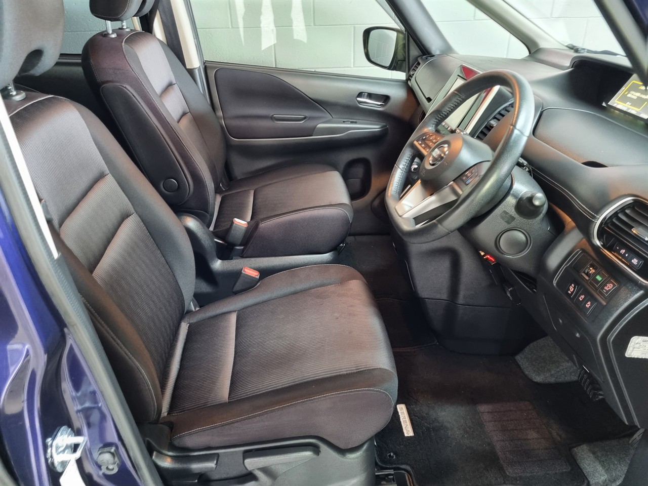 2016 Nissan Serena
