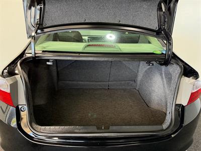 2014 Honda Grace - Thumbnail