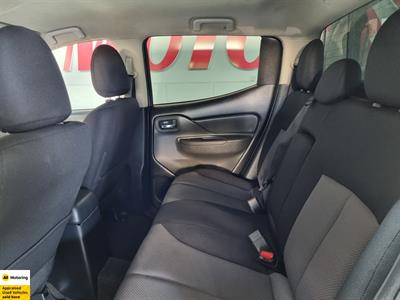 2018 Mitsubishi Triton - Thumbnail