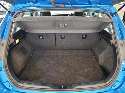 2016 Toyota Corolla - Thumbnail