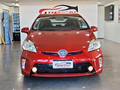 2014 Toyota Prius - Thumbnail