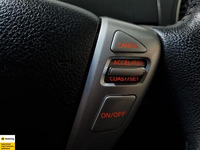 2015 Nissan Serena - Thumbnail
