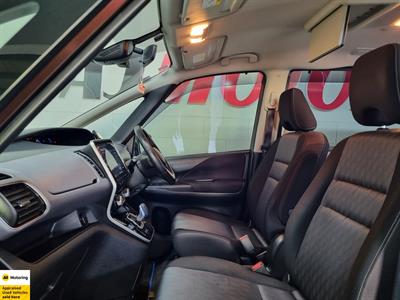2019 Nissan Serena - Thumbnail