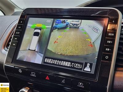 2019 Nissan Serena - Thumbnail