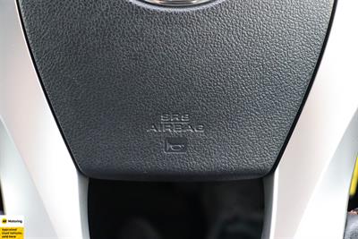 2015 Toyota Aqua - Thumbnail