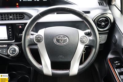 2015 Toyota Aqua - Thumbnail