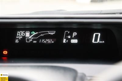 2015 Toyota Aqua - Thumbnail